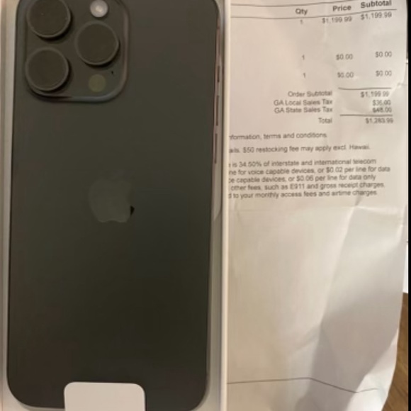iPhone 15 pro max brand new still box sealed 256g Verizon first month free